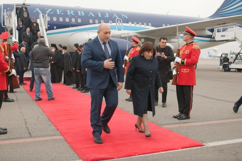 Sahibə Qafarovanın başçılıq etdiyi nümayəndə heyəti Tbilisiyə GETDİ