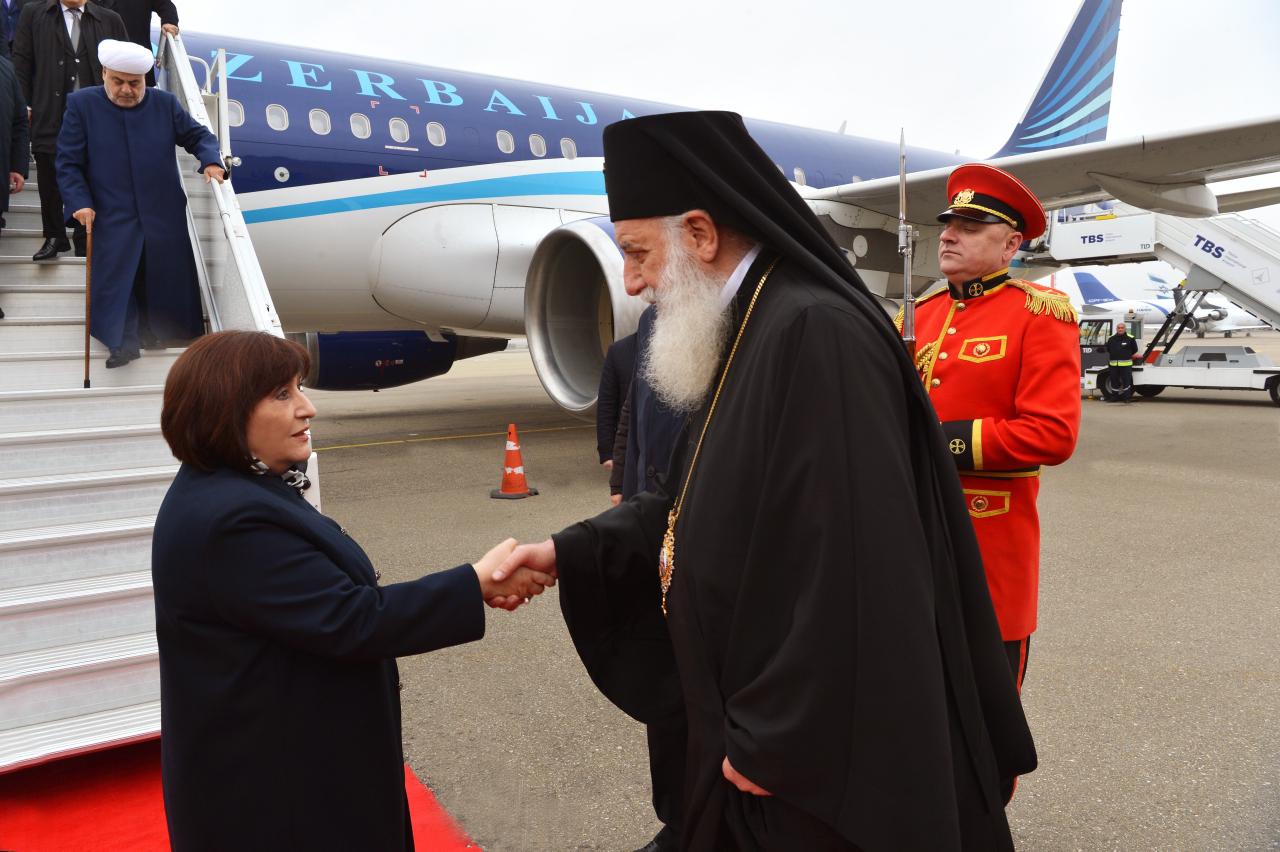 Sahibə Qafarovanın başçılıq etdiyi nümayəndə heyəti Tbilisiyə GETDİ