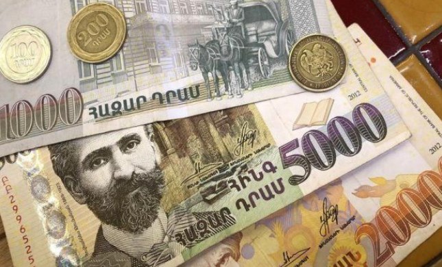 Dövlət məmurlarına aylıq bonuslar ödəniləcək