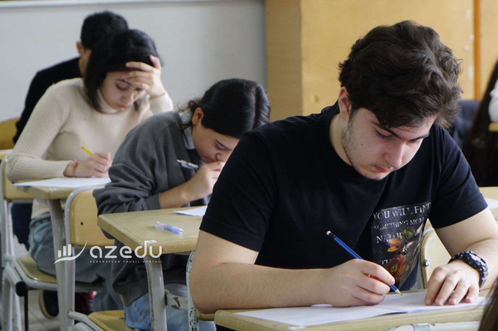 Abituriyentlərə çağırış!