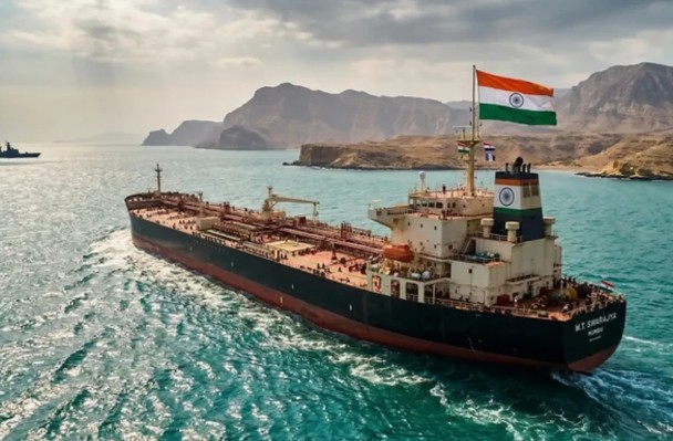 Hindistan tankerləri Hörmüz boğazını keçdi