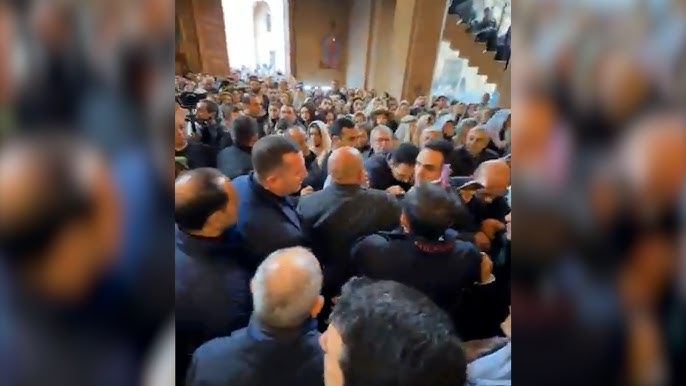 Paşinyana kilsədə hücum oldu, saxlanılanlar var