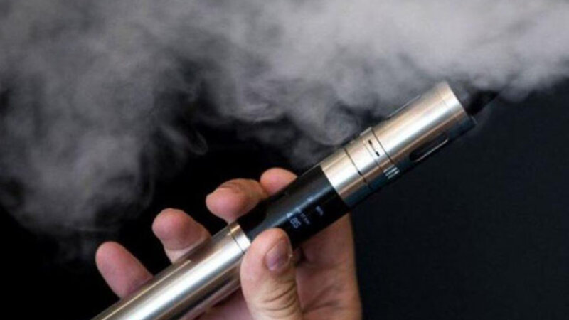 Dəmiryol vağzallarında elektron siqaretlərdən istifadə edənlər&nbsp;cərimələnəcək