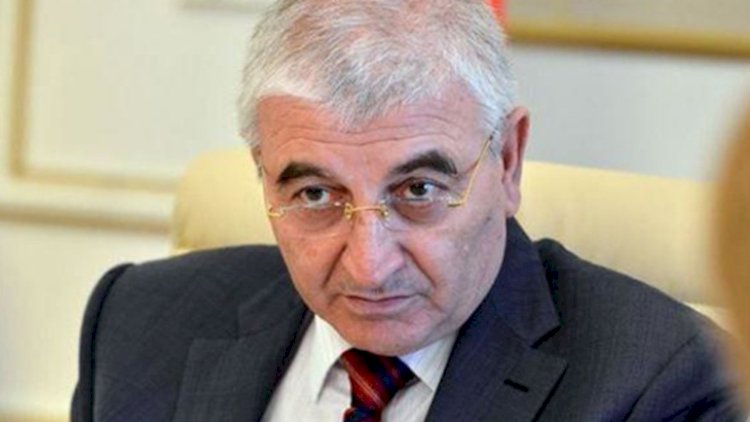 75 yaşlı Məzahir Pənahov vəzifəsindən gedir?