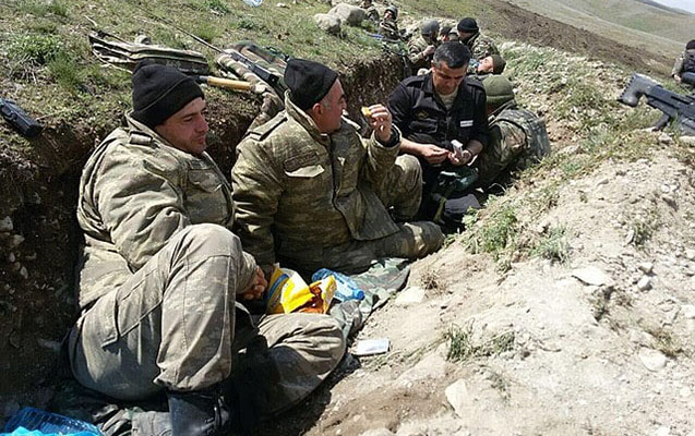 Polad Həşimov Aprel döyüşlərində - FOTO