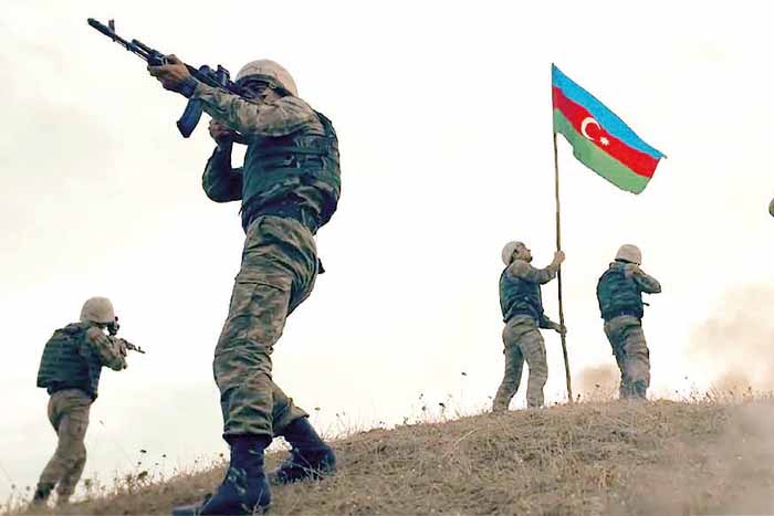 Aprel sarsıntısından Kreml masasına: 10 ilin dərsi, bugünün paradoksu