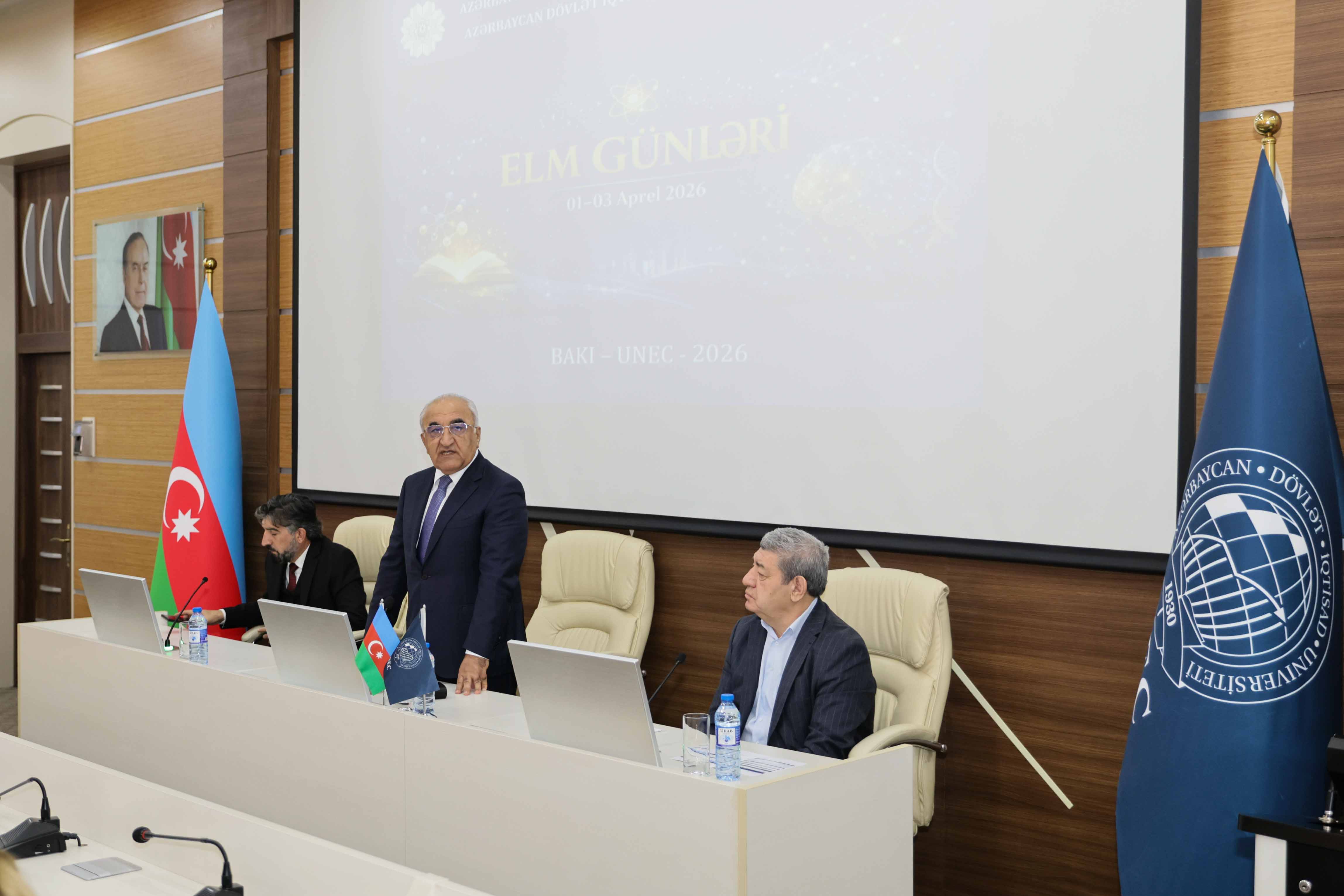 UNEC-də "Elm Günləri": Prezident dil siyasəti milli kimliyimizin dayağıdır