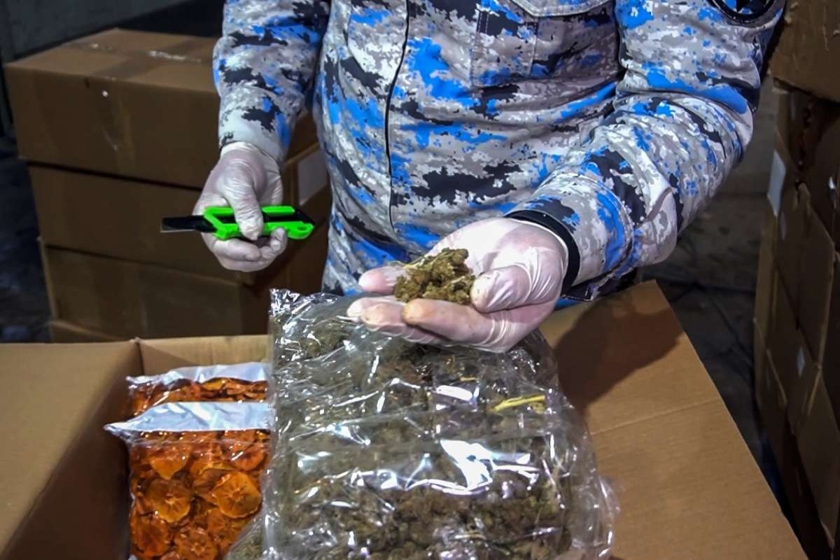 &ldquo;Qarışıq meyvə qurusu&rdquo;nda&nbsp;112 kq-dan çox narkotik&nbsp;- FOTO