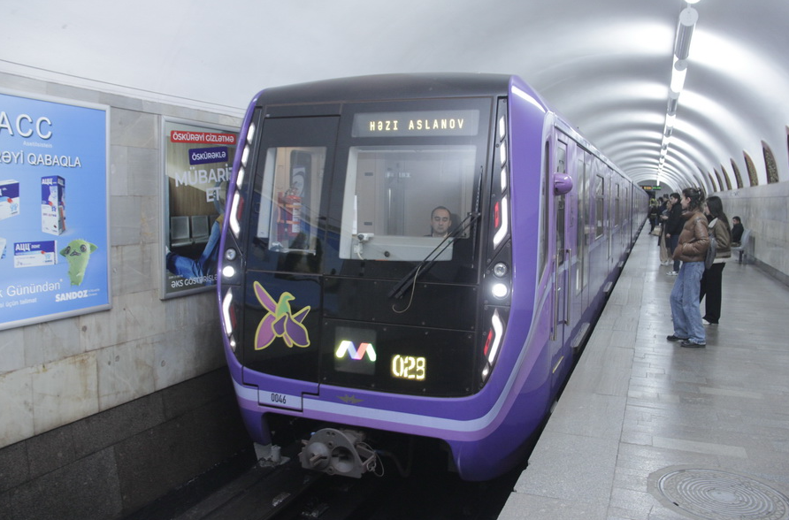 Metroda&nbsp;qatar sayı artırıldı