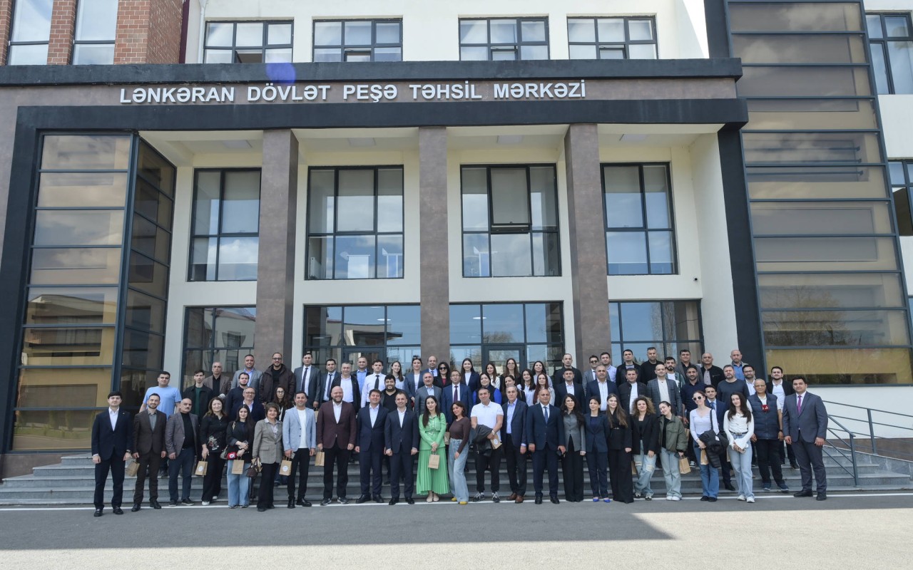 Lənkəran Dövlət Peşə Təhsil Mərkəzinə infotur - FOTOLAR