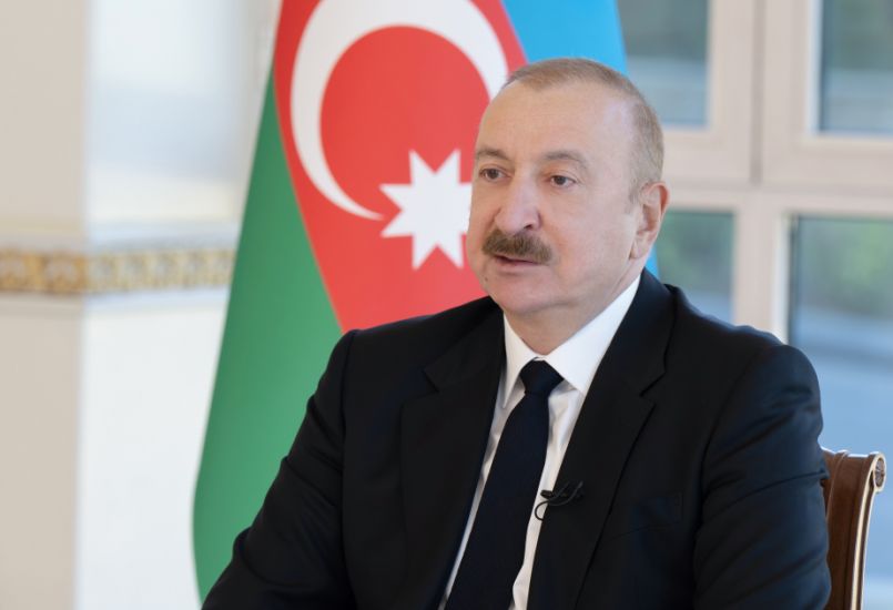 Prezident bu şəxsləri təltif etdi - SƏRƏNCAM