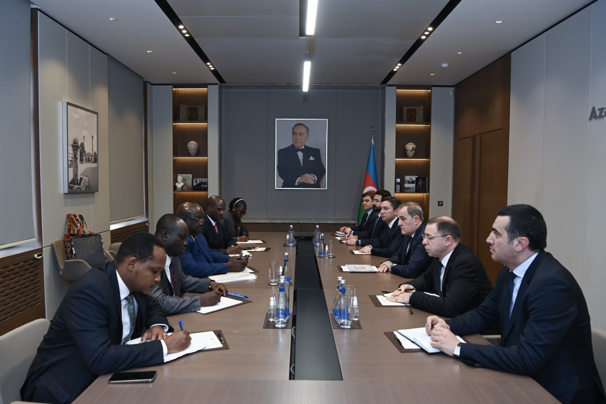 Azərbaycanla Uqanda arasında siyasi məsləhətləşmələr