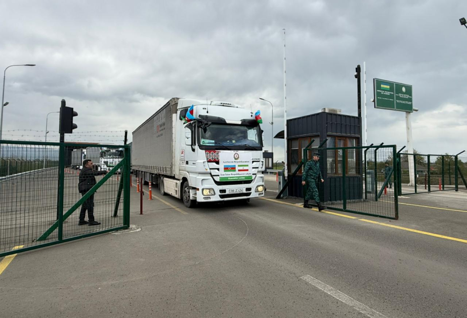 İrana göndərilən humanitar yardım sərhəddən keçdi