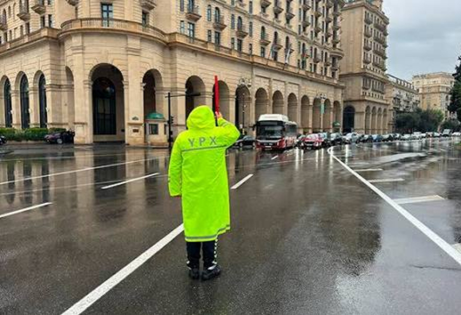 DYP-dən yağışlı hava ilə bağlı sürücülərə müraciət