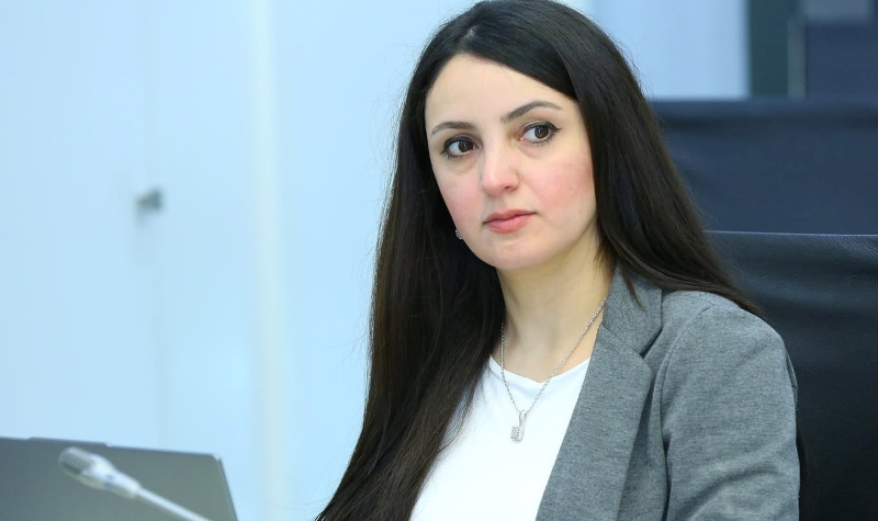 Universitetdə yeni mətbuat katibi