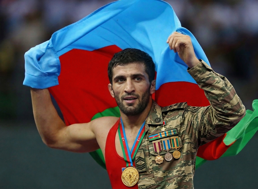 İdmançılara hərbi xidmətdə güzəşt olacaq? &ndash; Deputat açıqladı