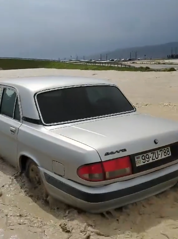 Bakı-Quba yolunu sel basıb - Əraziyə texnikalar cəlb olundu