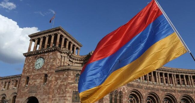 Hökumət bağ evlərinə yüz milyonlarla vəsait ayırdı