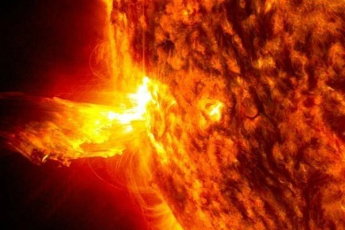 Güneş'te güçlü patlama