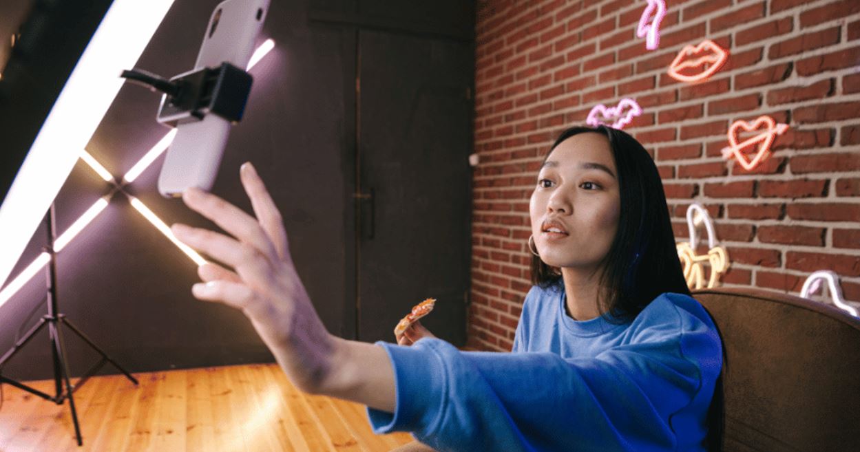 YouTuber-lər Amazon-u məhkəməyə verdi