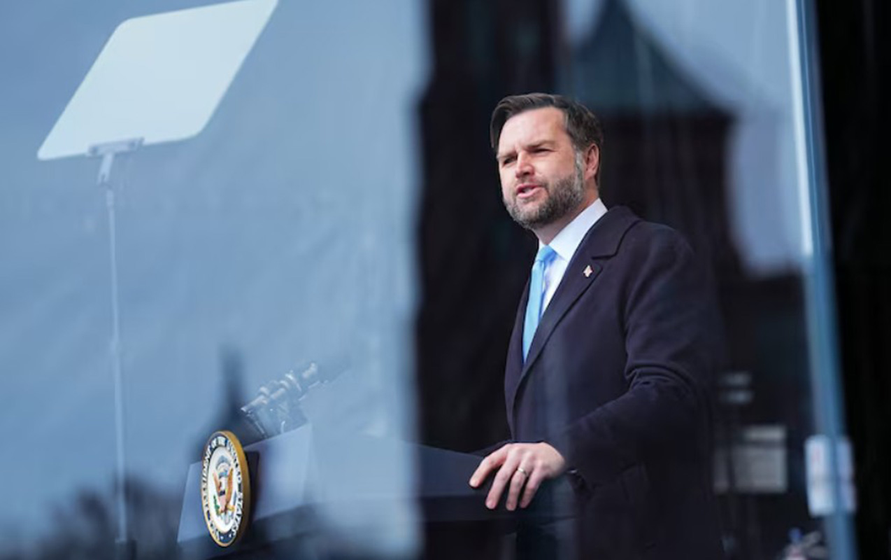 Vens İranla danışıqlar üçün Pakistana getdi