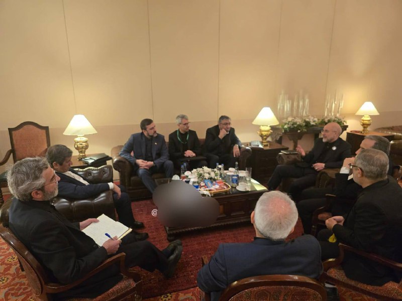 İran nümayəndə heyəti&nbsp;Şahbaz Şərif ilə görüşür