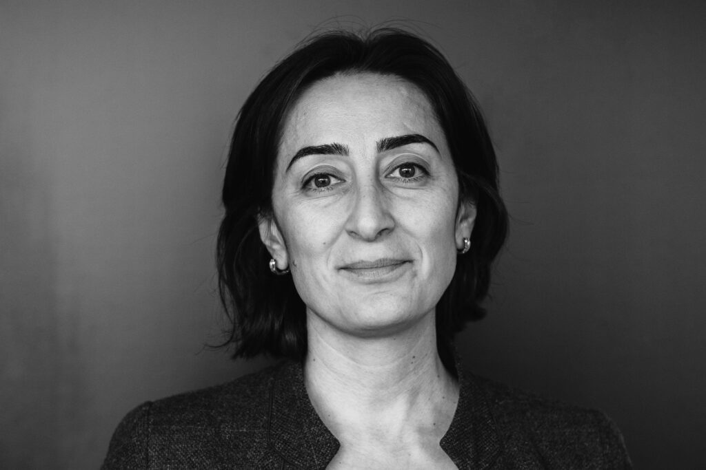 Erməni yazıçı: Keçmişi unutmaqdan söhbət getmir