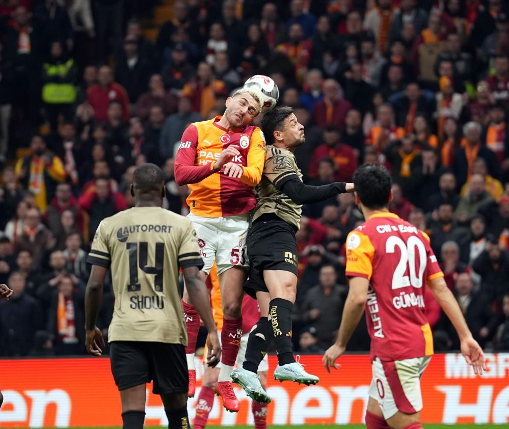 "Qalatasaray" çempionluq yolunda xal itirdi