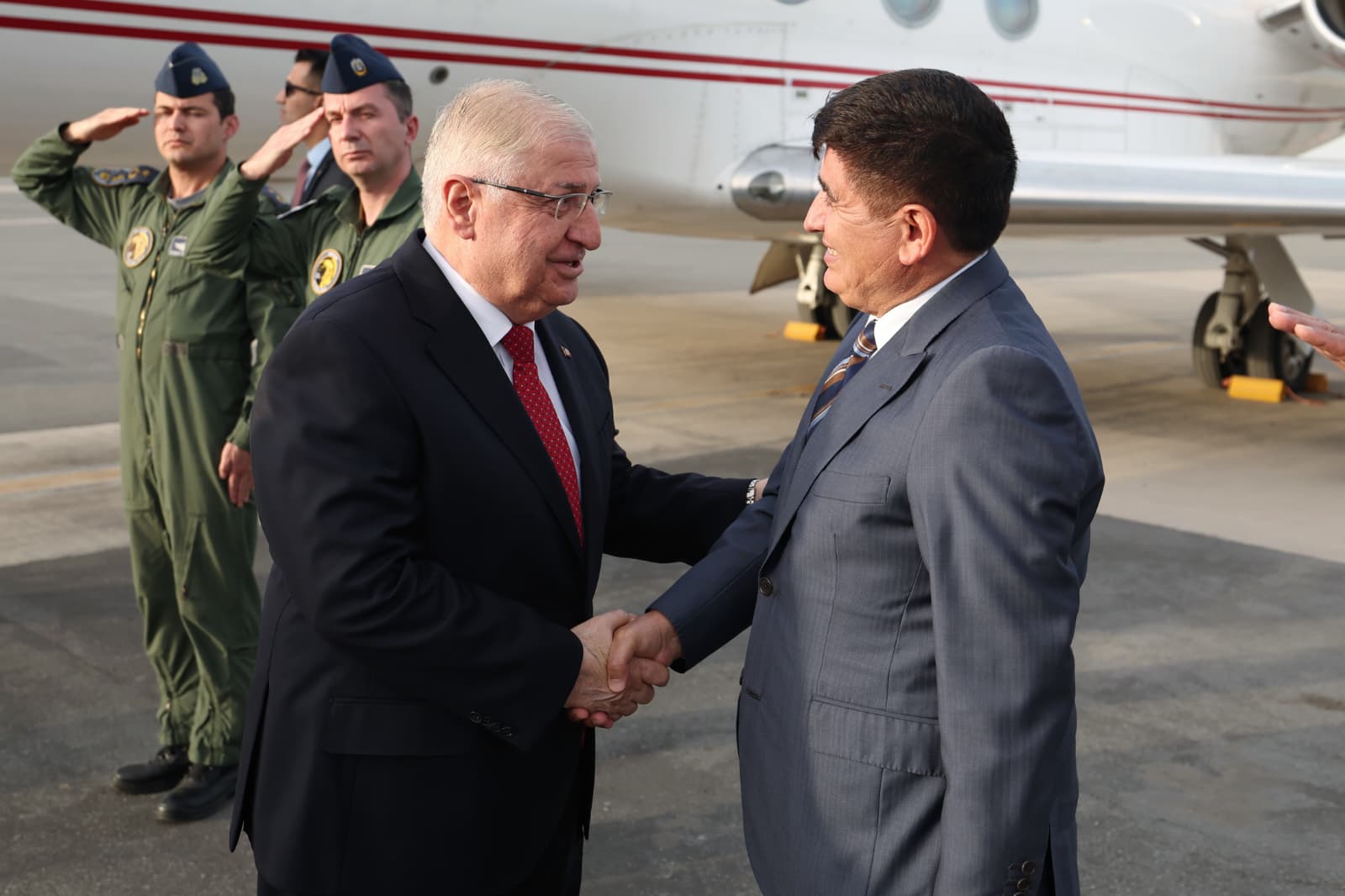 Türkiyəli nazir ​​Qətərdə BELƏ QARŞILANDI