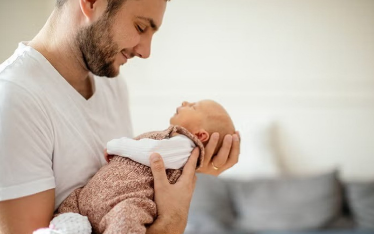 Azərbaycanda 213 kişiyə atalıq məzuniyyəti verilib