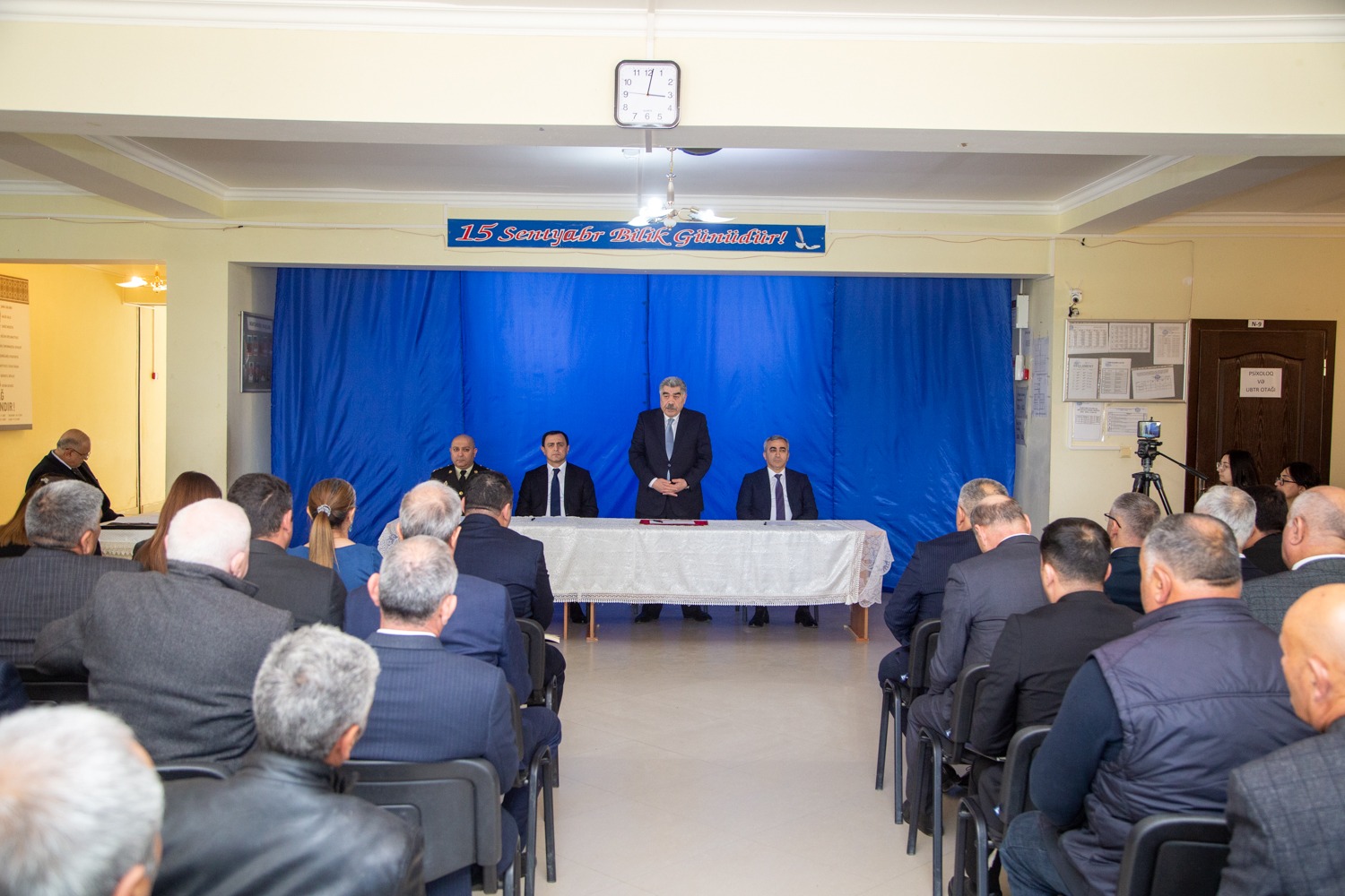 Salyan Rayon İcra Hakimiyyətinin başçısı&nbsp;səyyar qəbul&nbsp;keçirib