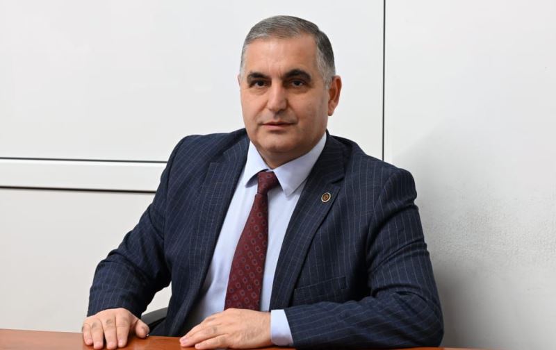 Ay erməni, məndən nə istəyirsən?..