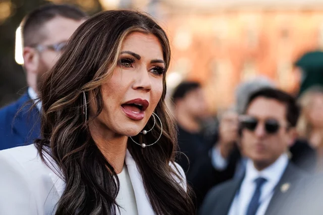 Eks-nazirin 2,6 milyon dollar borcu var