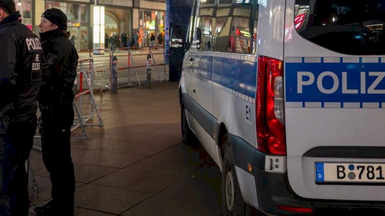 Banka silahlı hücum - 20 girov götürüldü