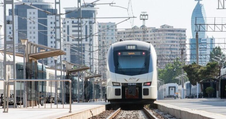 Bakı-Hövsan marşrutu üzrə yeni qatarlar alınır