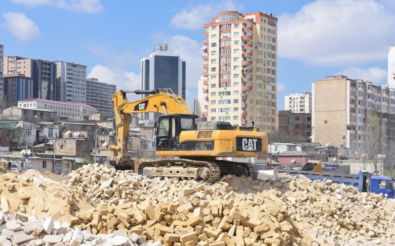 Bakıda 100 minə yaxın bina SÖKÜLƏCƏK