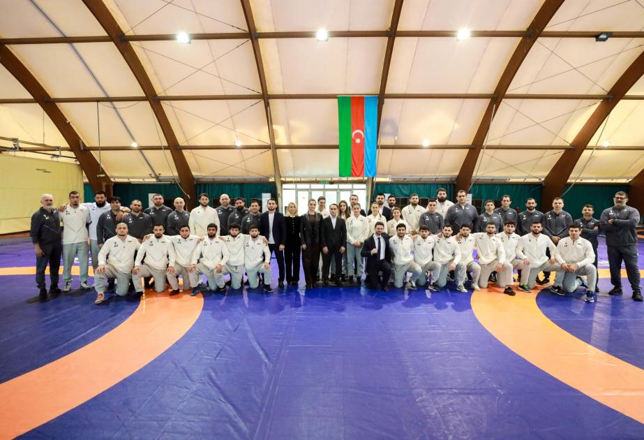 Güləşçilərimiz Avropa çempionatında mübarizəyə başlayırlar