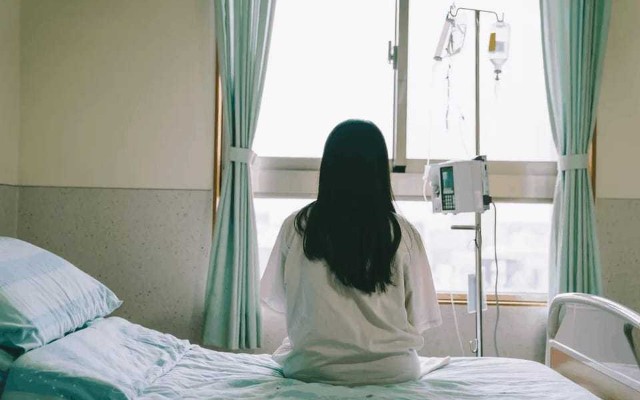 Ucarda 15 yaşlı qız uşaq dünyaya gətirdi