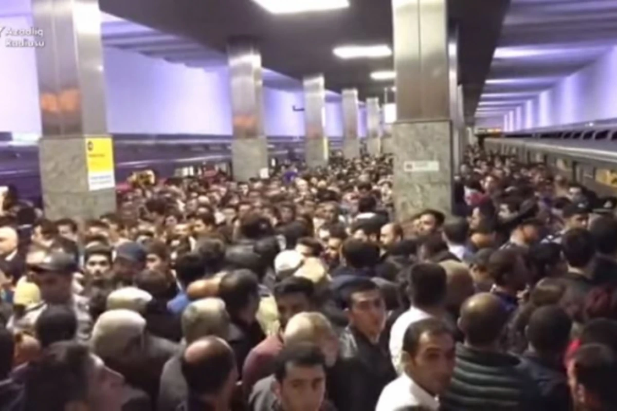 Hazırda Bakı metrosu&nbsp;- Fotolar