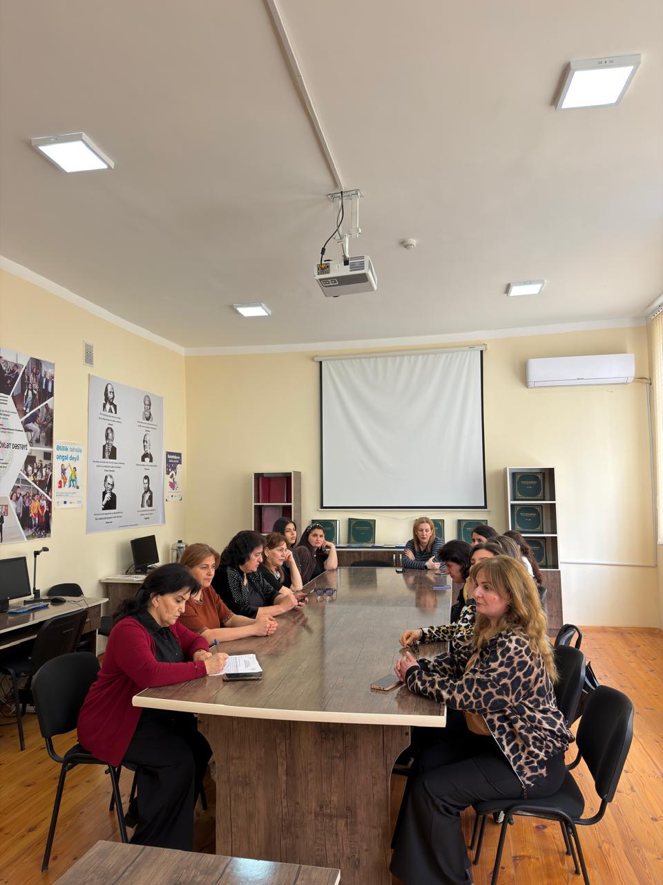 Gəncə Dövlət Universitetində əlilliyi olan tələbələrlə görüş - FOTO