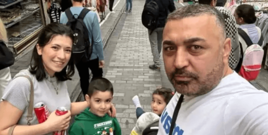 Hamburgerdən zəhərlənən ailə ilə bağlı məhkəmə başladı