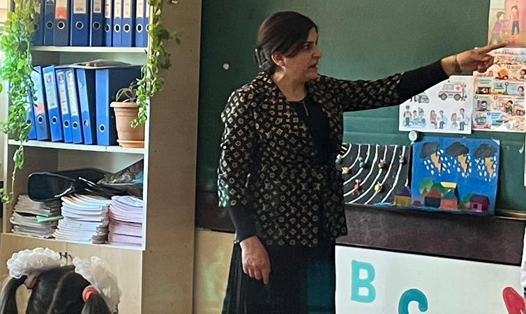 Müəllim yol qəzasında ölüb