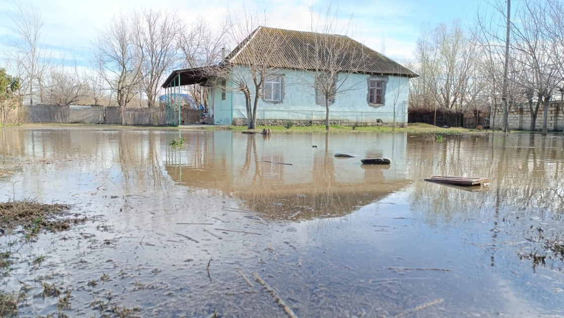 Zərdabda bənd yarıldı, su kəndlərə doldu - AÇIQLAMA