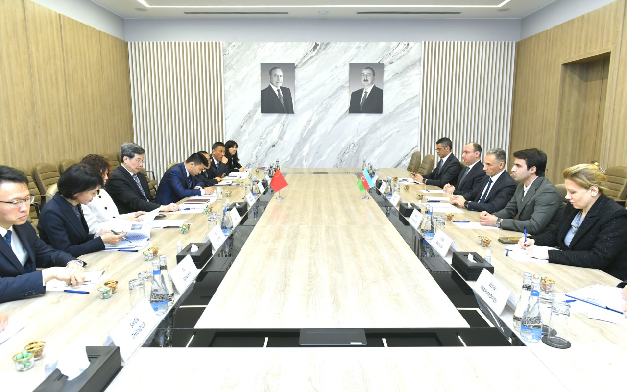 Rəşad Nəbiyev çinli nazirlə görüşdü