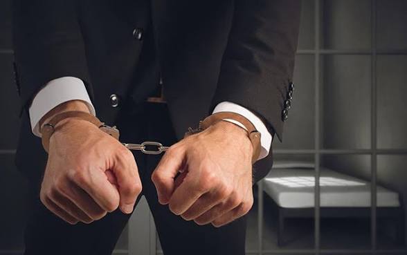 Azərbaycanda 4 vəzifəli şəxsi həbs edildi