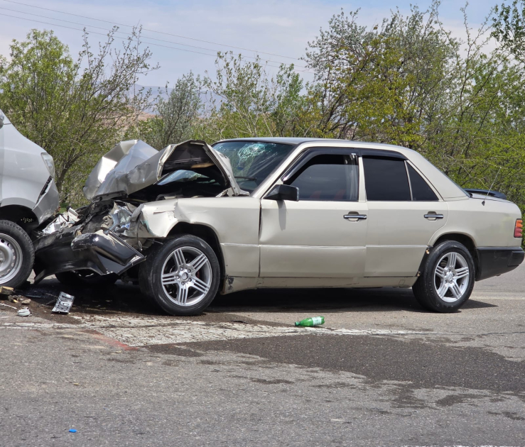 Naxçıvanda ağır qəza, 3&nbsp;nəfər xəsarət alıb