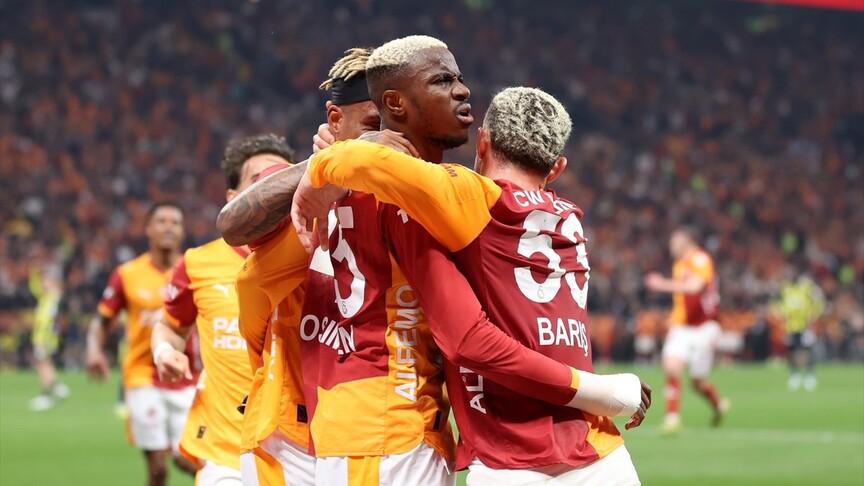 &ldquo;Qalatasaray&rdquo; &ldquo;Fənərbağça&rdquo;nı darmadağın etdi