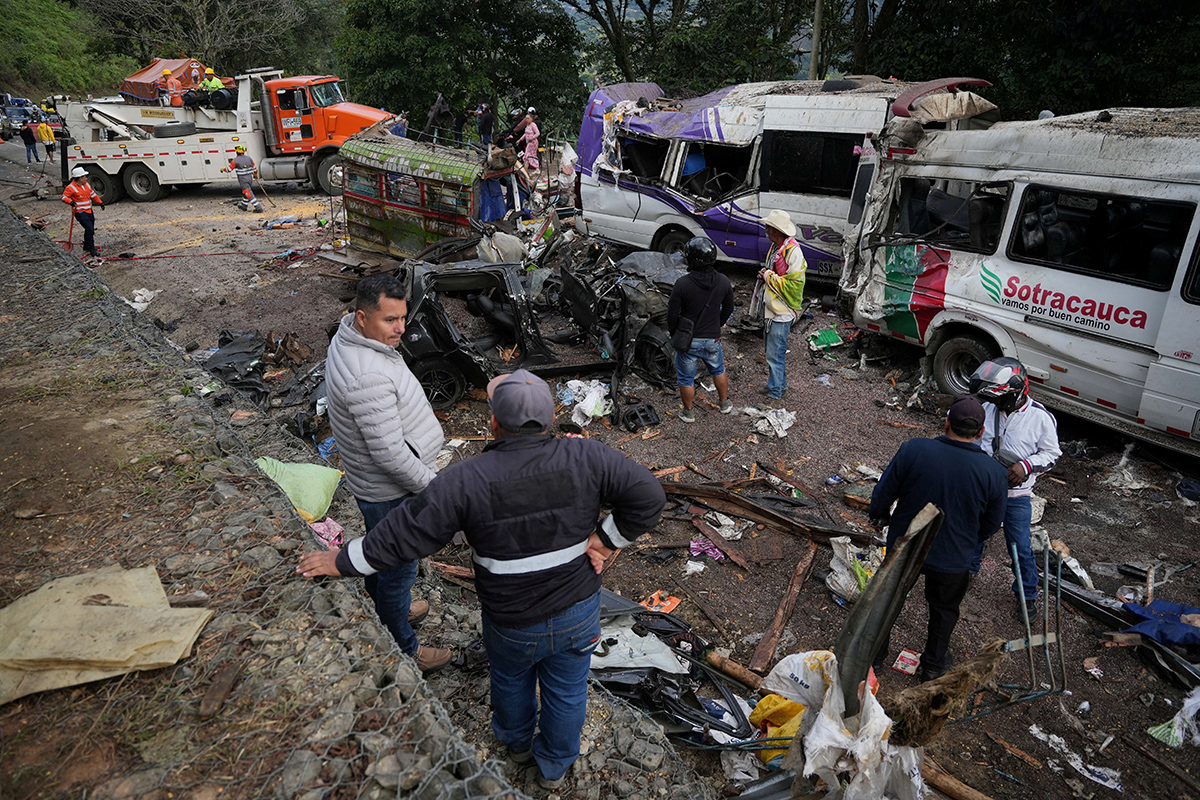 Kolumbiyada terror aktı nəticəsində 20 nəfər ölüb
