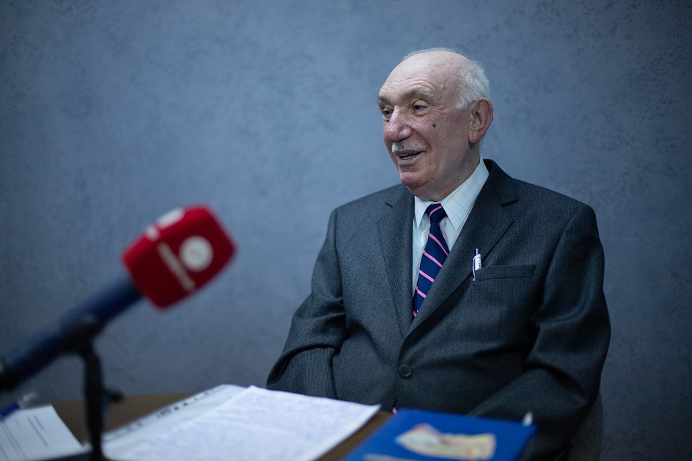 Sərhədləri aşan ixtira:&nbsp;SSRİ-yə səs salmış&nbsp;azərbaycanlı həkimlə MÜSAHİBƏ