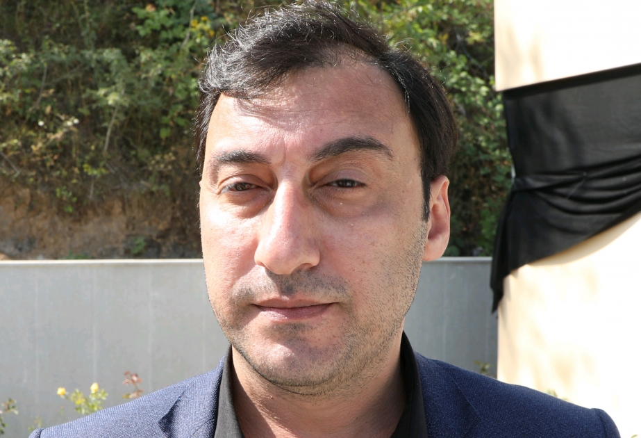 Tanınmış mətbuat katibi qəzaya düşdü - FOTO